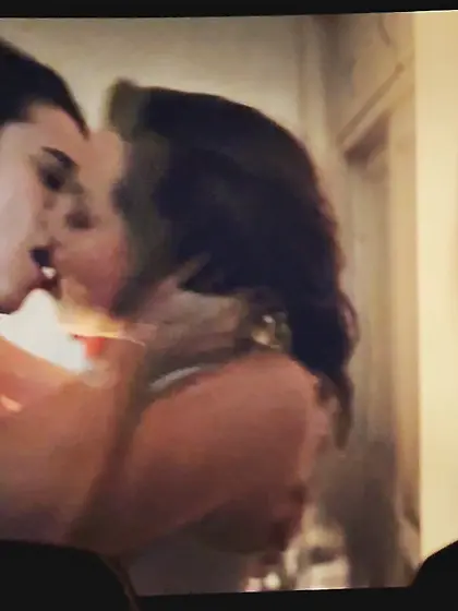 Aubrey Plaza & Margaret Qualley lesbian sex scene