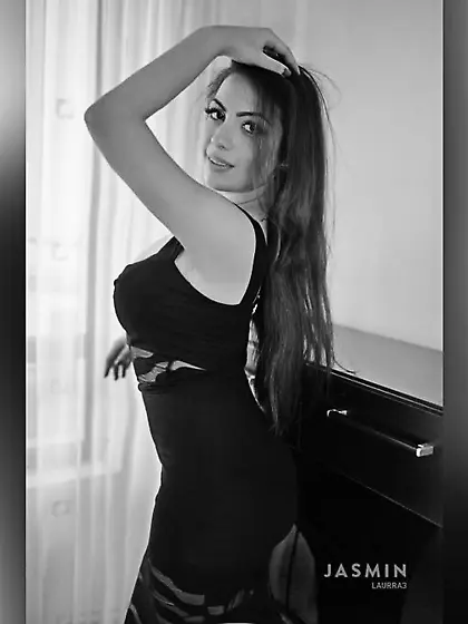 Italian teen webcam striptease