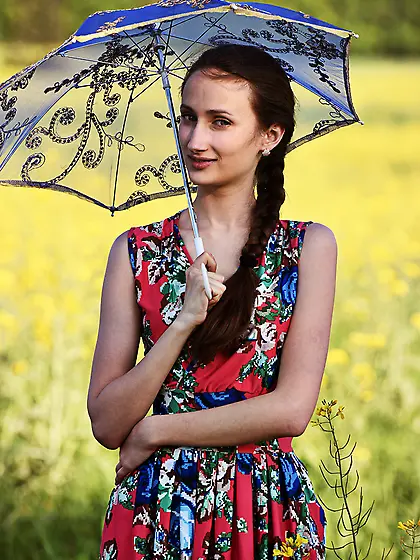 Thin obscene babe removes