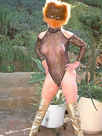 Granny classy carol united