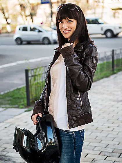 Teen brunette ballerina strips slowly and shakes her big natural