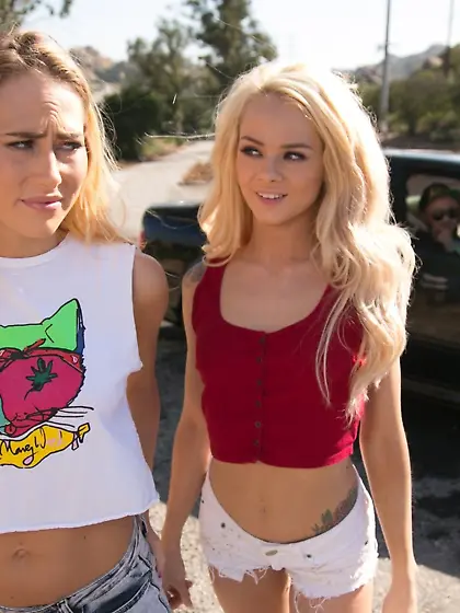 Seductive blonde lezzies are going to polish pussy and such