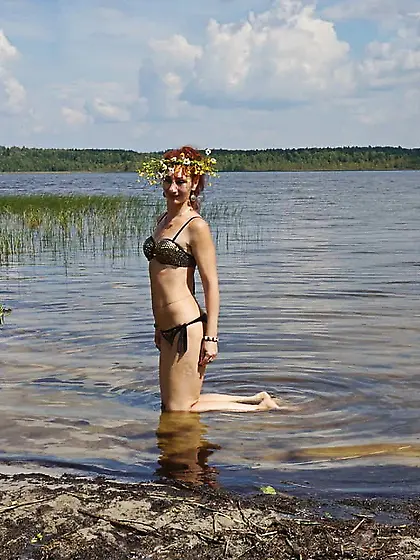 Vashutino with Crown of Flowers