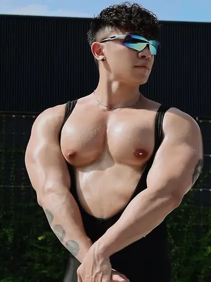 Huge (Male) Tits of every flavor