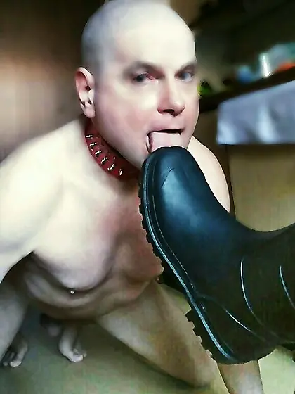 ass and boot slave naked net humiliation