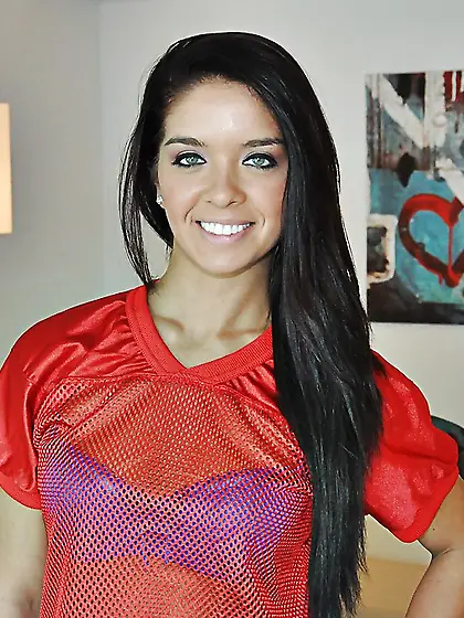 Cute gal Averi Brooks lures BF into sex by provocatively posing