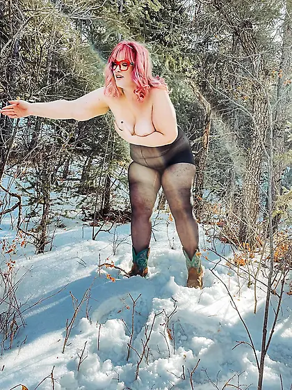 BBW Witch in the woods gets naked in Pantyhose