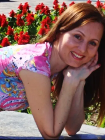 Redhead natali perform cameltoe