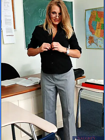 Saggy tits high heels blonde