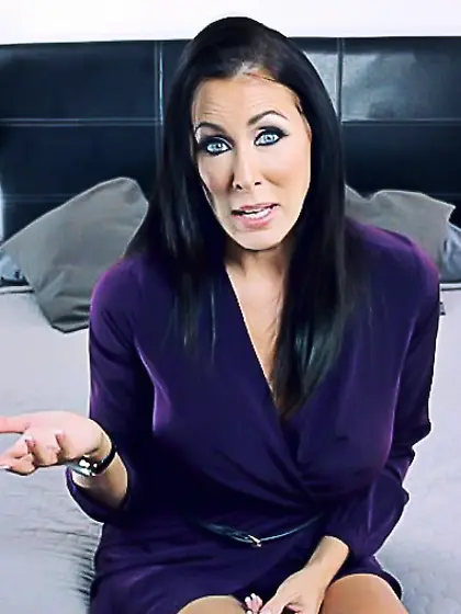 Tall stepmom showing white pussy