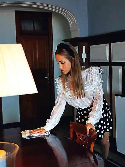 Confident girl is ready to cream again and again to entertain