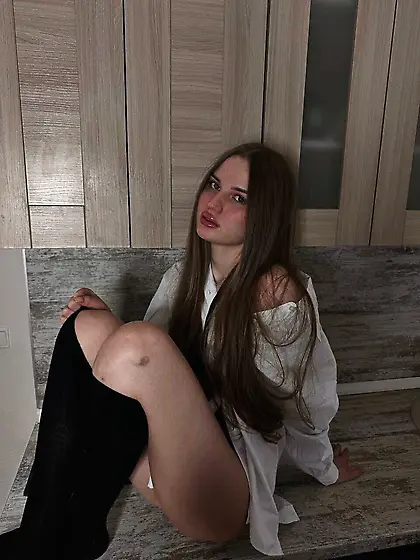 Stella Lawless Free Photos