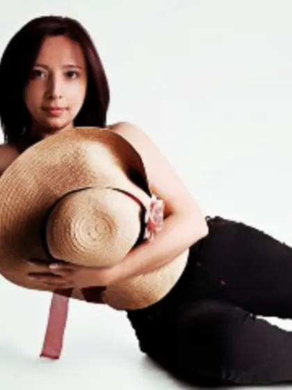 Brunette candytreo perform anal