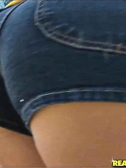 Hot moms Keri Lynn,  Brianna Ray,  Kenna and Kristen Cameron get t