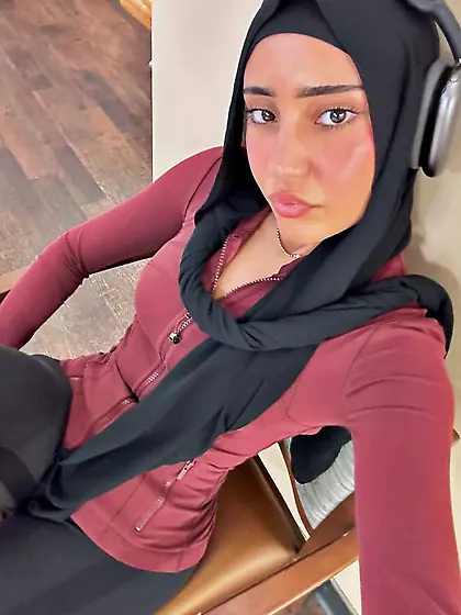 Hot arab hijabi slut
