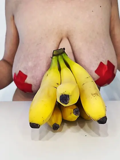 AnnaMILF Free Photos