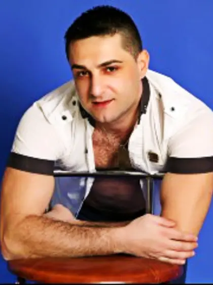 Brunette danniell perform anal