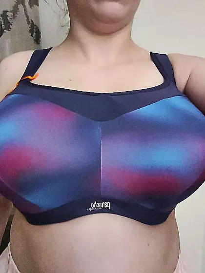 Madeline - 31yr old stuffed in 34HH sports bra