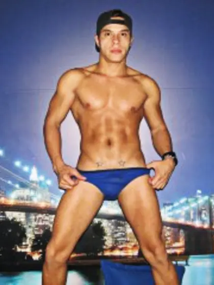 Brunette Jacckk Dancing.