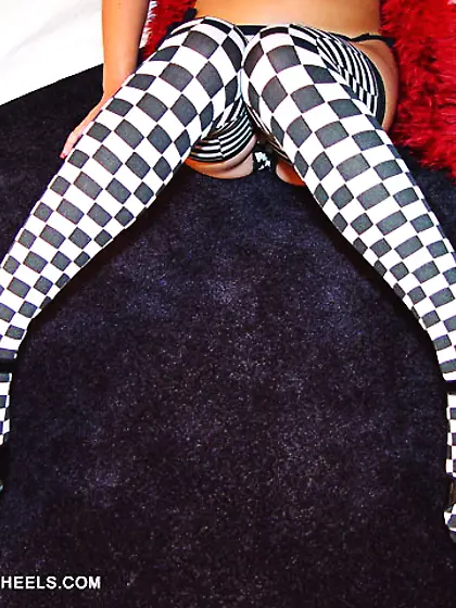 Chastity - Top hat and Heels