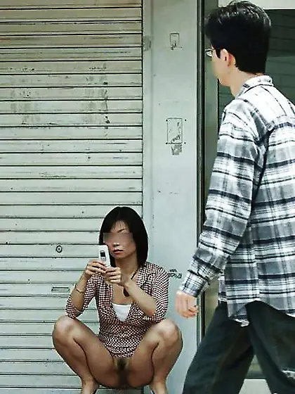 Rumi Heads Shopping!