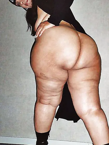 Amatuer Latina with a Phenominal Butt