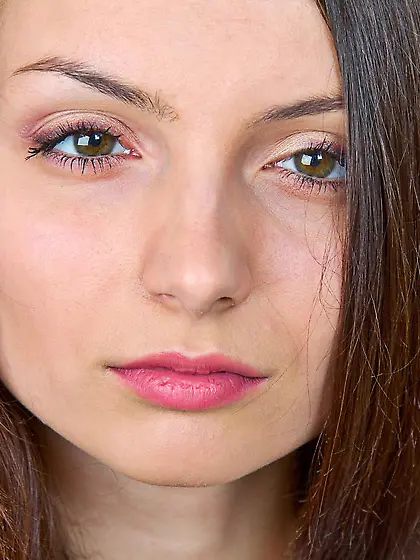 Stunning brunette chick with mesmerizing eyes Alana A shows off