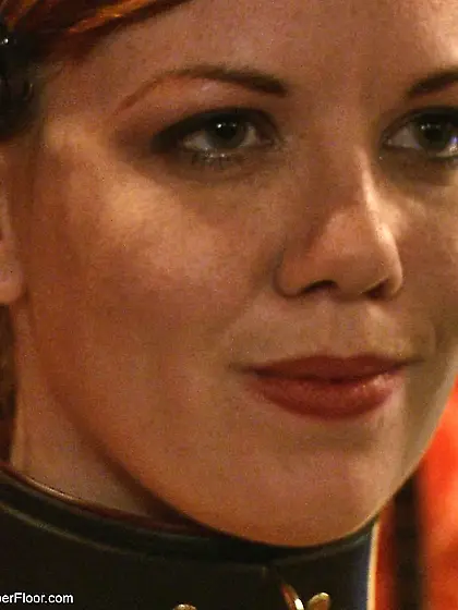 Submissive mummy wrap room