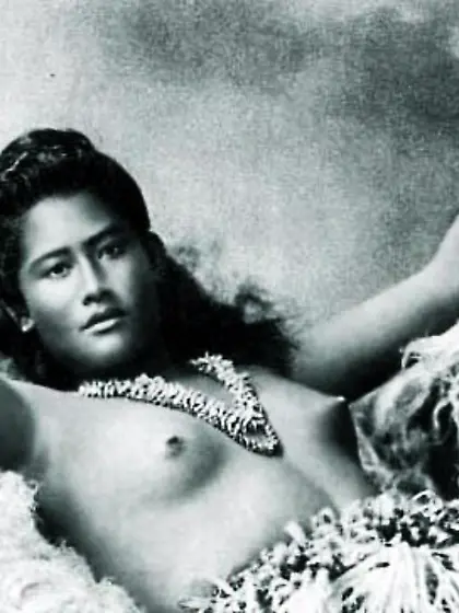 Ethnic vintage ladies showing