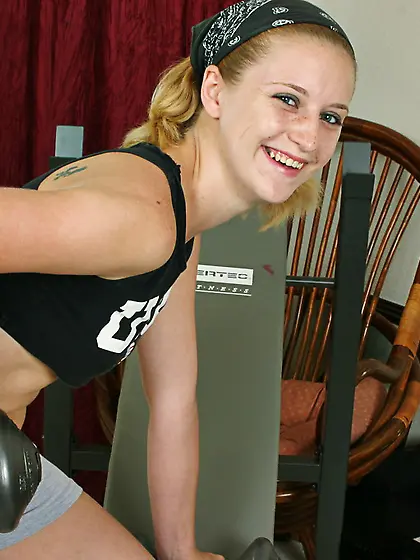 Naughty Shari Counts demonstrates her bare pussy after workout i