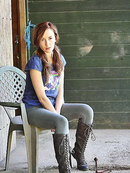 Apple booty erotic busty