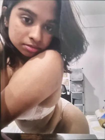 Amalu Mallu Slut
