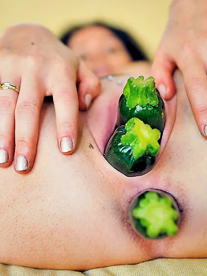 Arresting brunette babe stuffing her needy pussy full of stuff