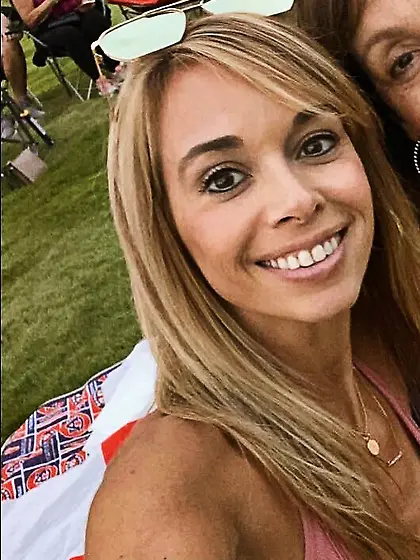 Sarah teases then gets naked for GGW