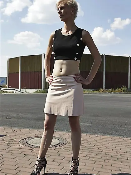 Granny makes a living on the streets at Swhores