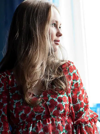 Good-looking blonde shows her hairy pussy while on the balcony V