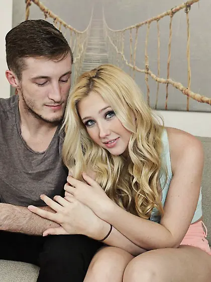 Samantha Rone and her man put on a show today.