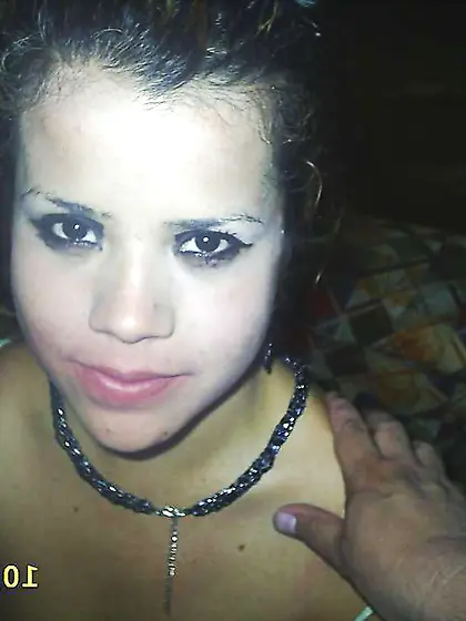 EUNICE SARAHI REQUEJO COJIENDO BORRACHA