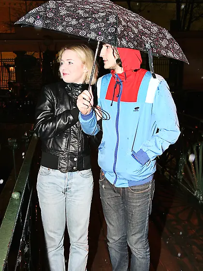 Sheyla has a boyfriend.