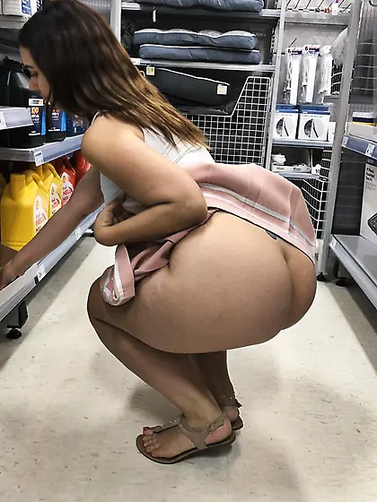 Flashing in public store