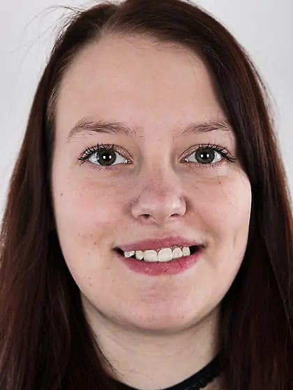 Czech brunette model casting