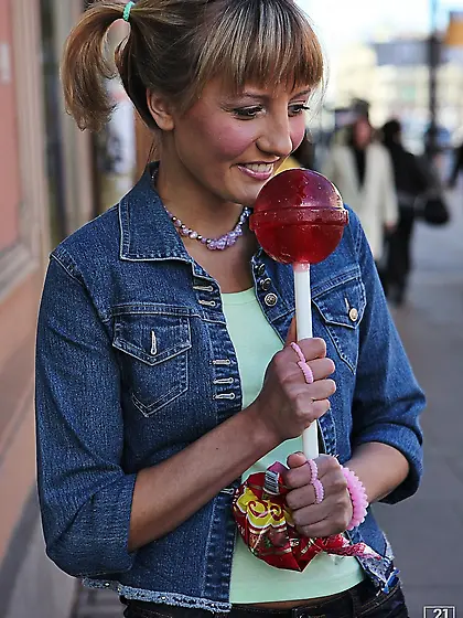 Lollipop cutie Xeniya is