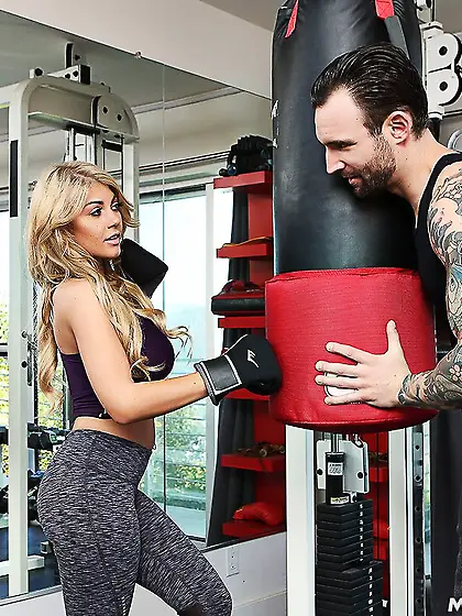 Young big tits mom banged in the gym