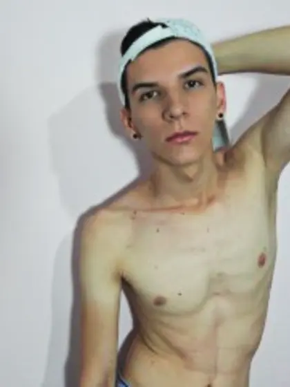 Brunette babykentx perform dancing