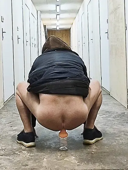 nu et offert à la cave