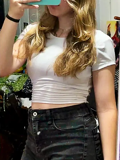 Jaqueline,  una bomba brasileña de 18 años