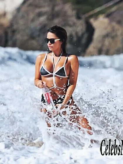 Topless photos of Tawny Jordan