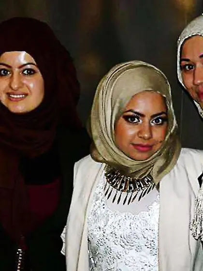 Stunning Hard-On Deepthroating Hijabi