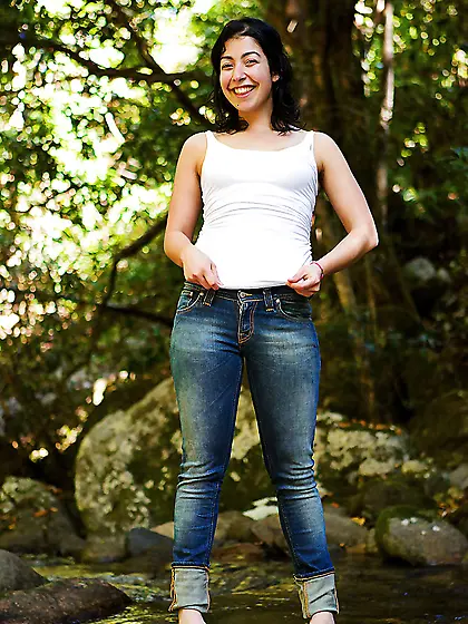 Amateur dark-haired model and photographer find perfect place fo