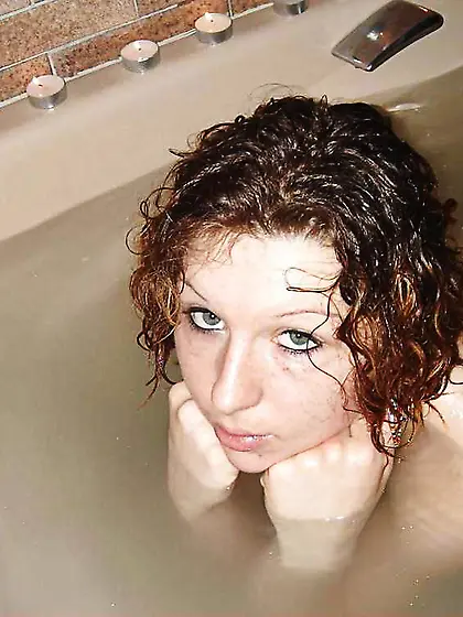 Curly crimson hair and amazing Puffies - N.  C.